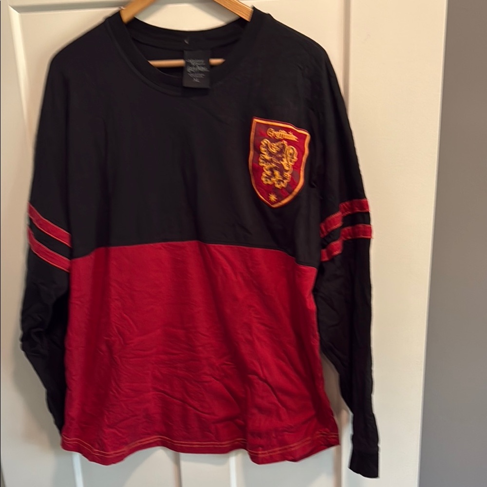 Men's XL Gryffindor Harry Potter Long Sleeve from Universal Studios